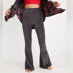 Aerie Gray Groove On Soft Velour Flare Pant